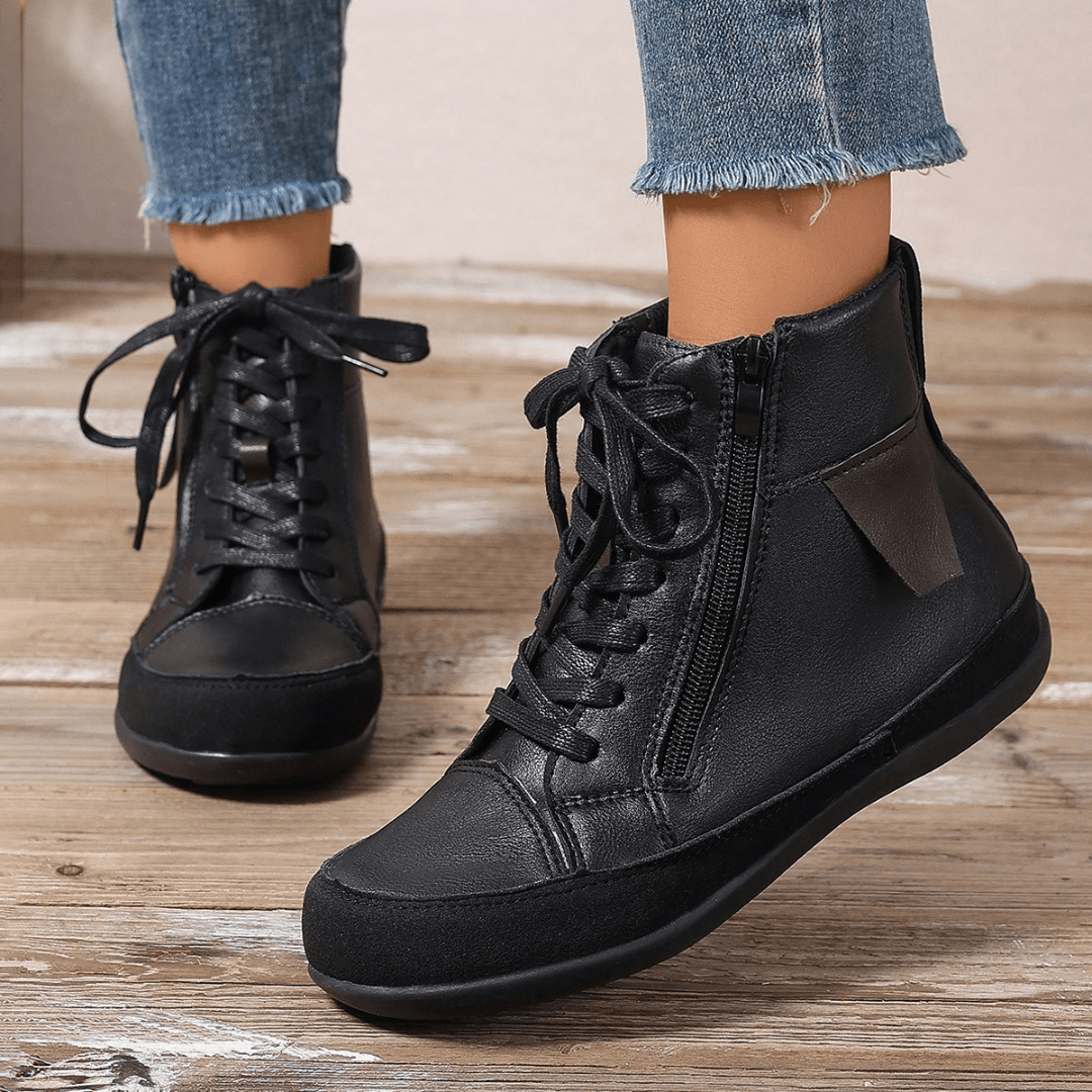 Stilvolle Stiefel bis zur Wadenmitte mit seitlichem Reißverschluss R&B