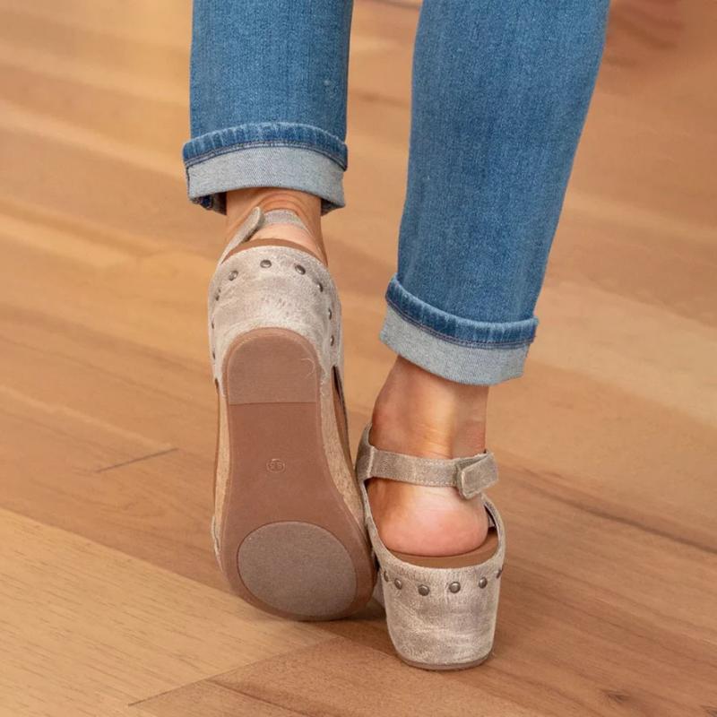 EB Sandalen Mit Keilabsatz