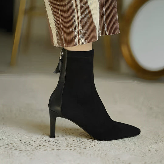 Freja Stilvolle Spitzstiefel mit Hohem Absatz und Reißverschluss R&B