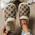 Creme Flauschige Damen Pantoffeln R&B