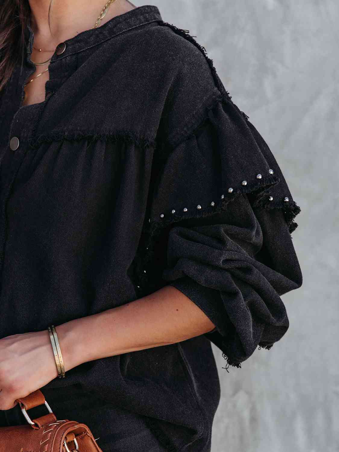 R&B | Button Down Raw Hem Denim Jacke