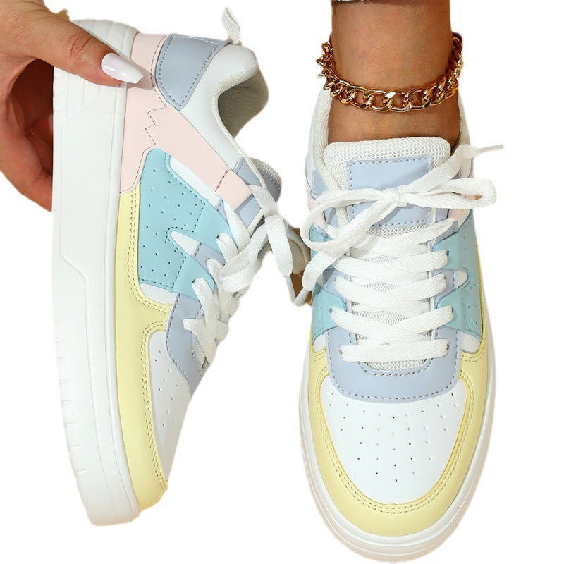 Trendige Damen-Sneaker R&B