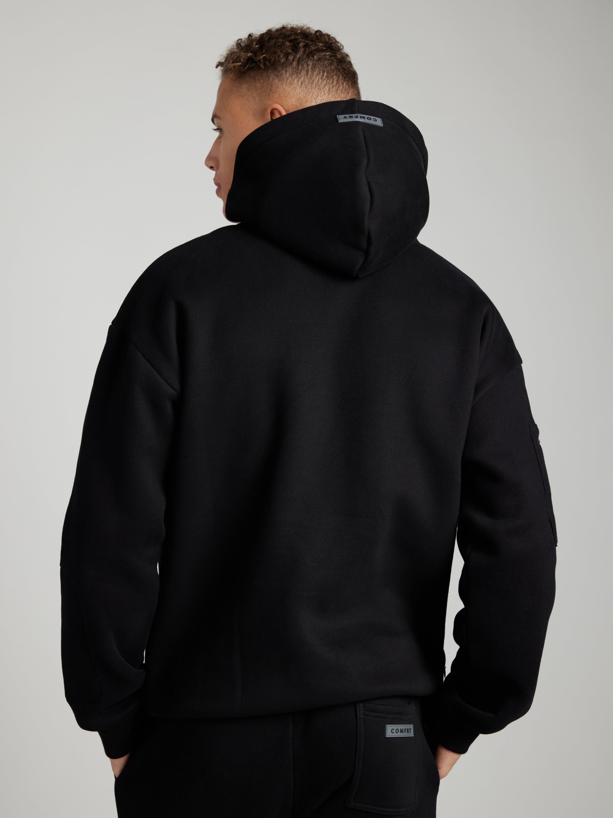 R&B | Bequemer Reise-Hoodie mit Flugmodus-Grafik
