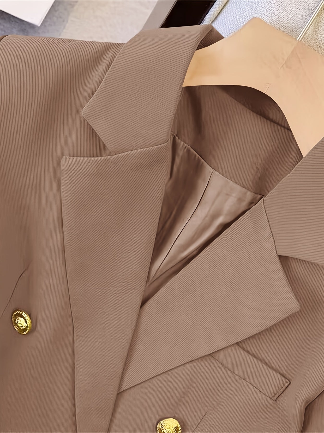 R&B | Eleganter Slim Fit Damenblazer Mit Goldenen Knöpfen