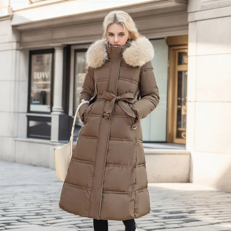 R&B | Damen lange Winterjacke mit Pelzmütze und Gürtel