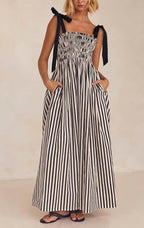 R&B | Gestreiftes Hosenträgerkleid mit Taschen