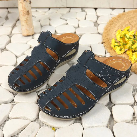 Stilvolle Hollow Wedge Sandalen R&B