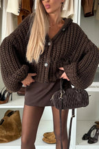 R&B | Strickjacke mit Knöpfen, Ballonärmeln und Kapuze