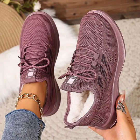 Bequeme Sportschuhe mit weichem Sohlenmaterial R&B R&B