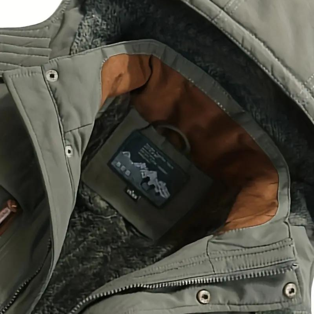 R&B | Herren Outdoor-Jacke isoliert