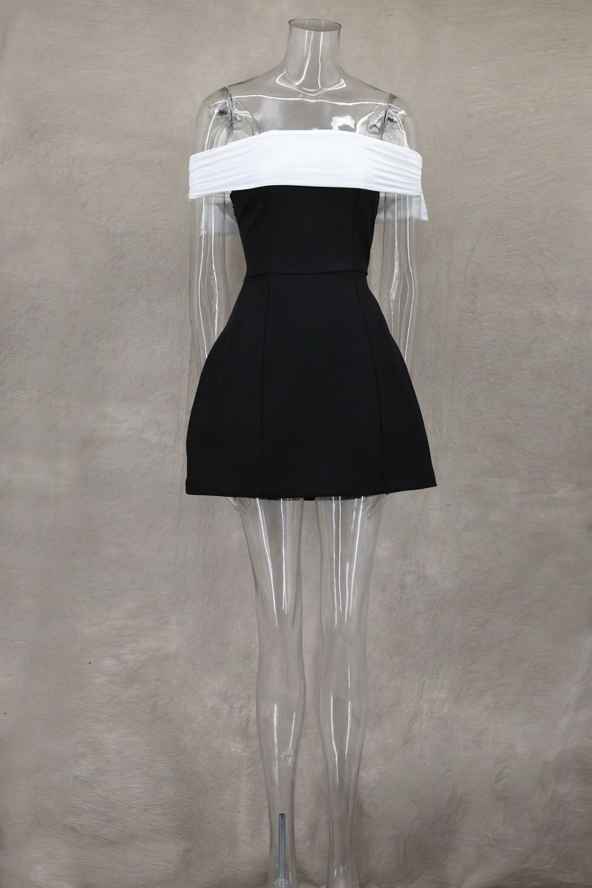 R&B | Ein-Wort-Schulter schwarz-weißes Kleid mit kontrastierender Schleife