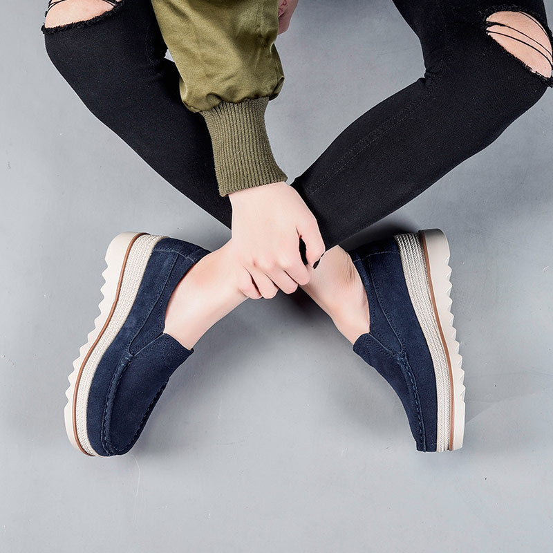 Damen Slip-On Mokassins mit bequemer Sohle und eleganter Oberflächenstruktur