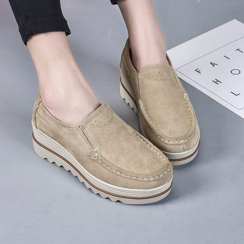 Damen Slip-On Mokassins mit bequemer Sohle und eleganter Oberflächenstruktur
