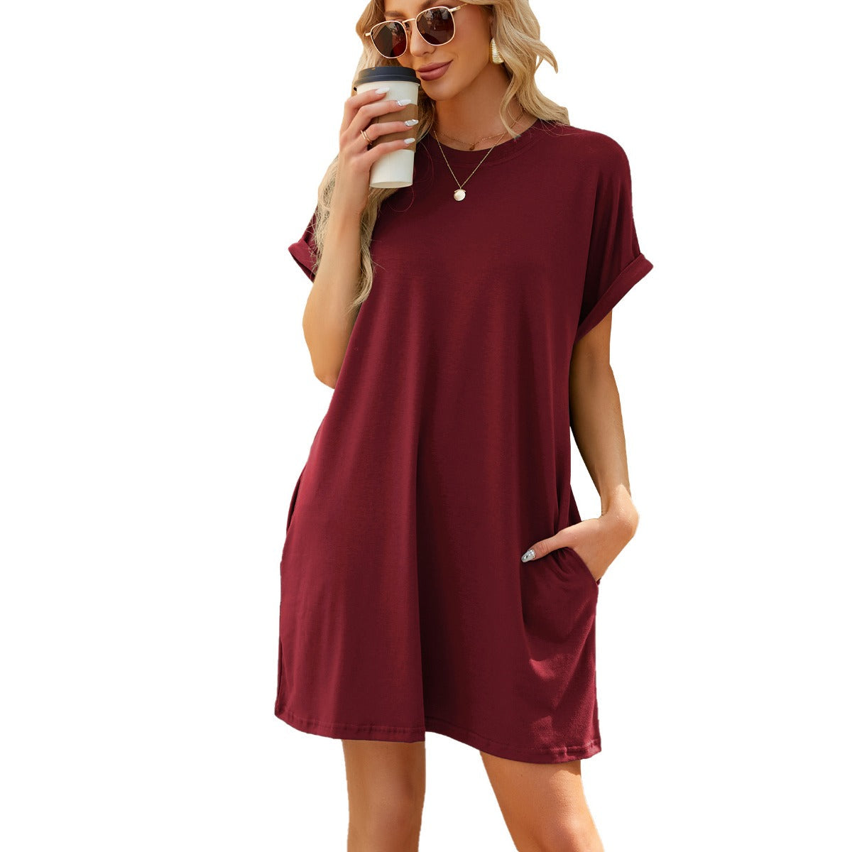 R&B | Kurzärmeliges Kleid mit einfarbiger Tasche