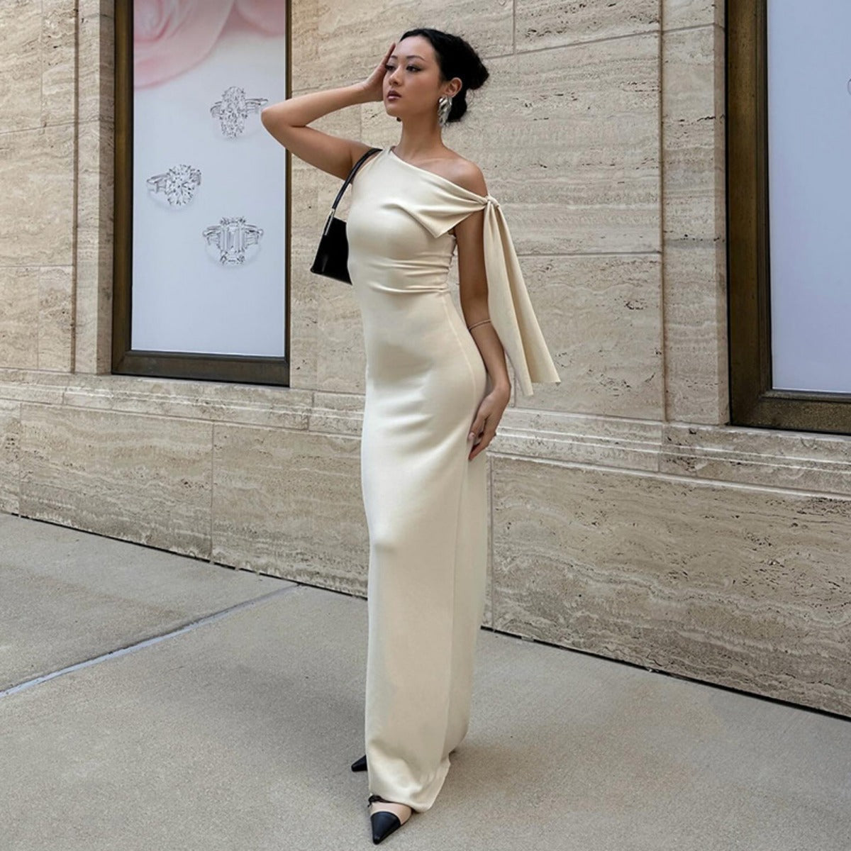 R&B | Kleid mit Hüftgurt