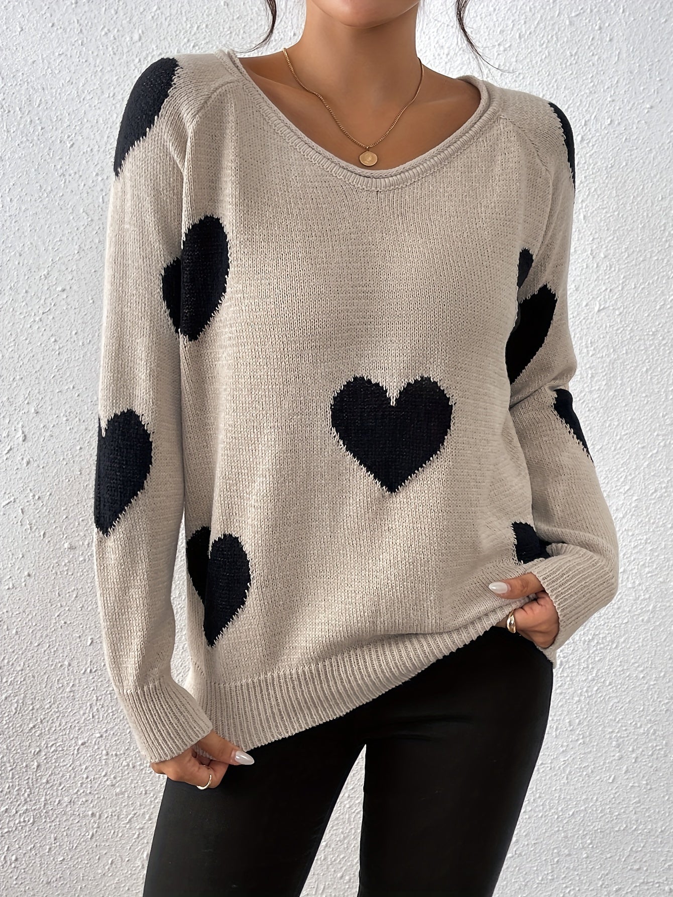 R&B | Pullover mit Herzmuster für romantischen Winterstil
