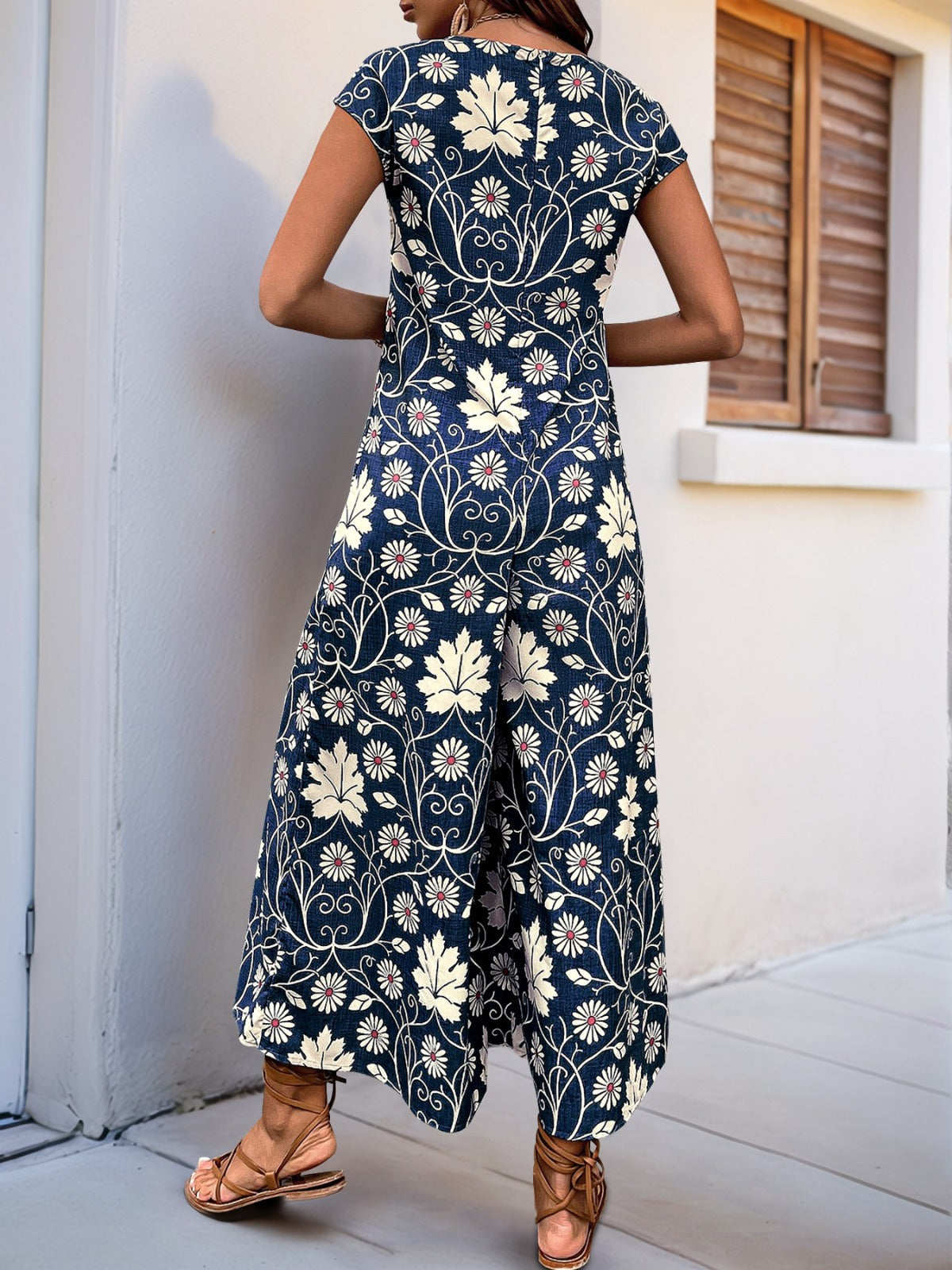 R&B | Lockerer Jumpsuit mit Blumendruck