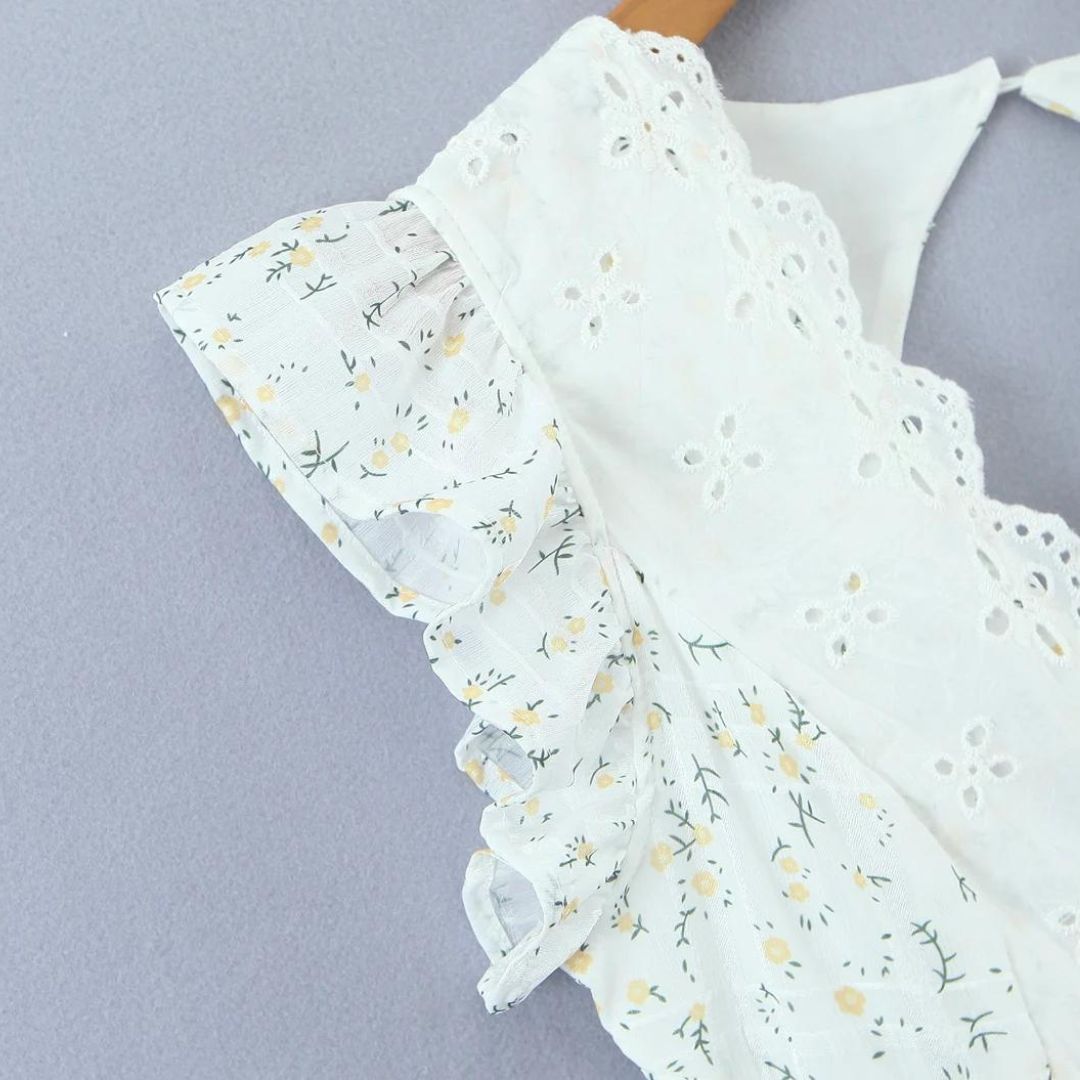 R&B Verspieltes Minikleid mit Lochstickerei