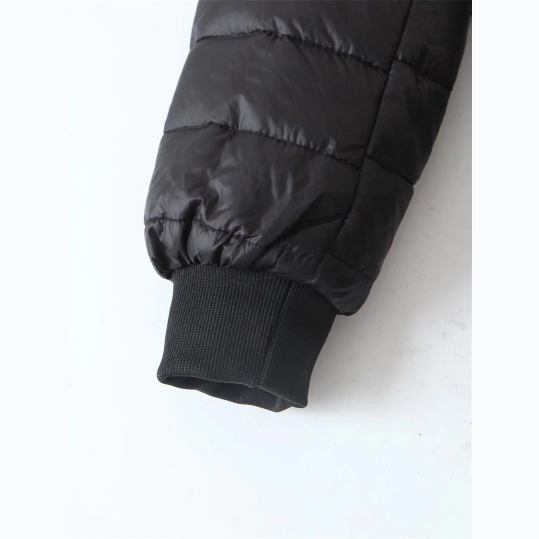 R&B | Luxuriöse Fleecegefütterte gepolsterte Jacke mit Kapuze für zusätzlichen Komfort Ideal für Herbst/Winter