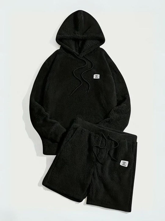 R&B | Fluffy Hoodie und Shorts