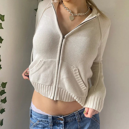 R&B | Gemütlicher Kapuzenstrickcardigan mit Knopfleiste Vorne