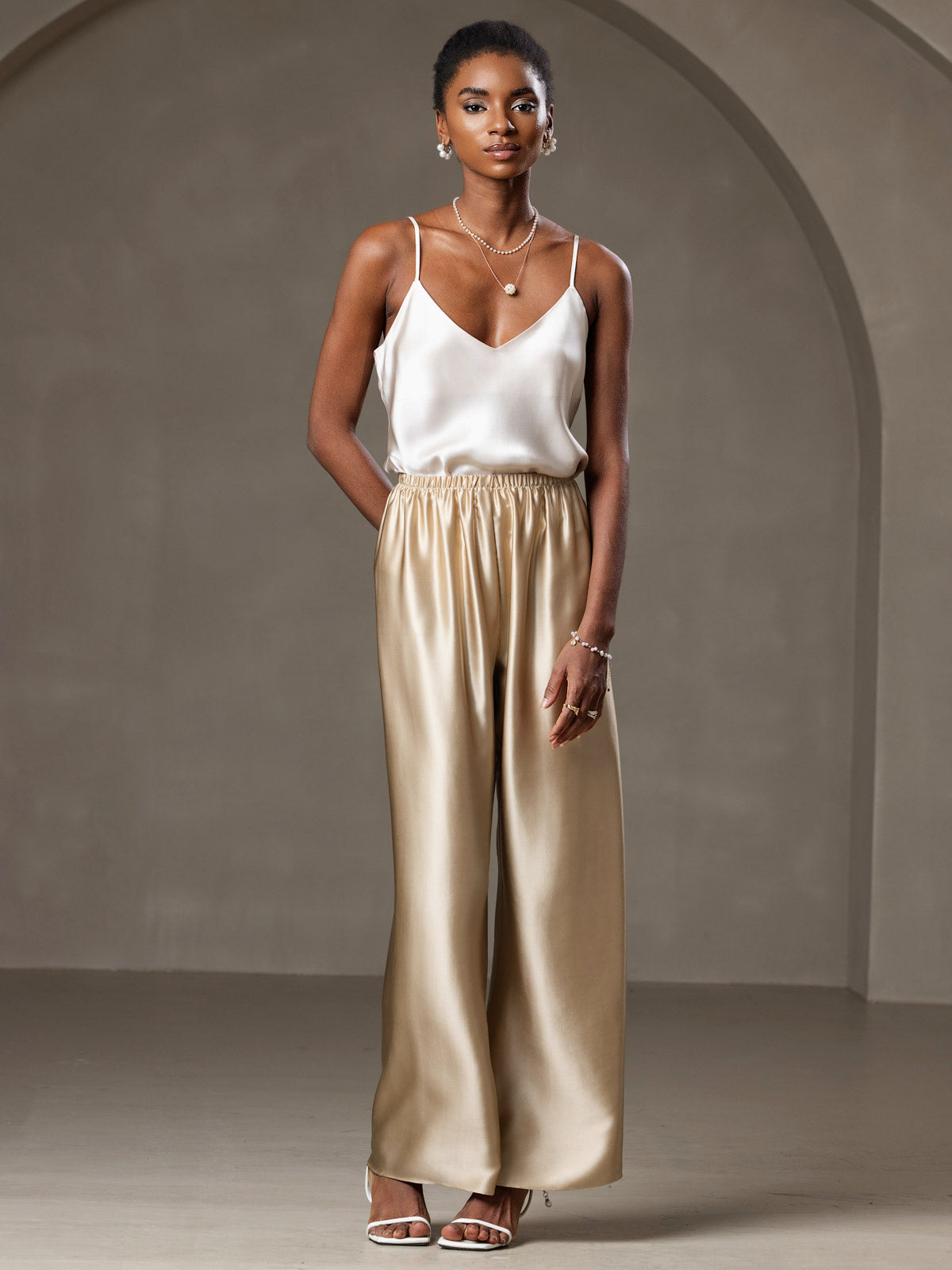 R&B | V-Ausschnitt Reine Seide Spaghettiträger Camisole Top