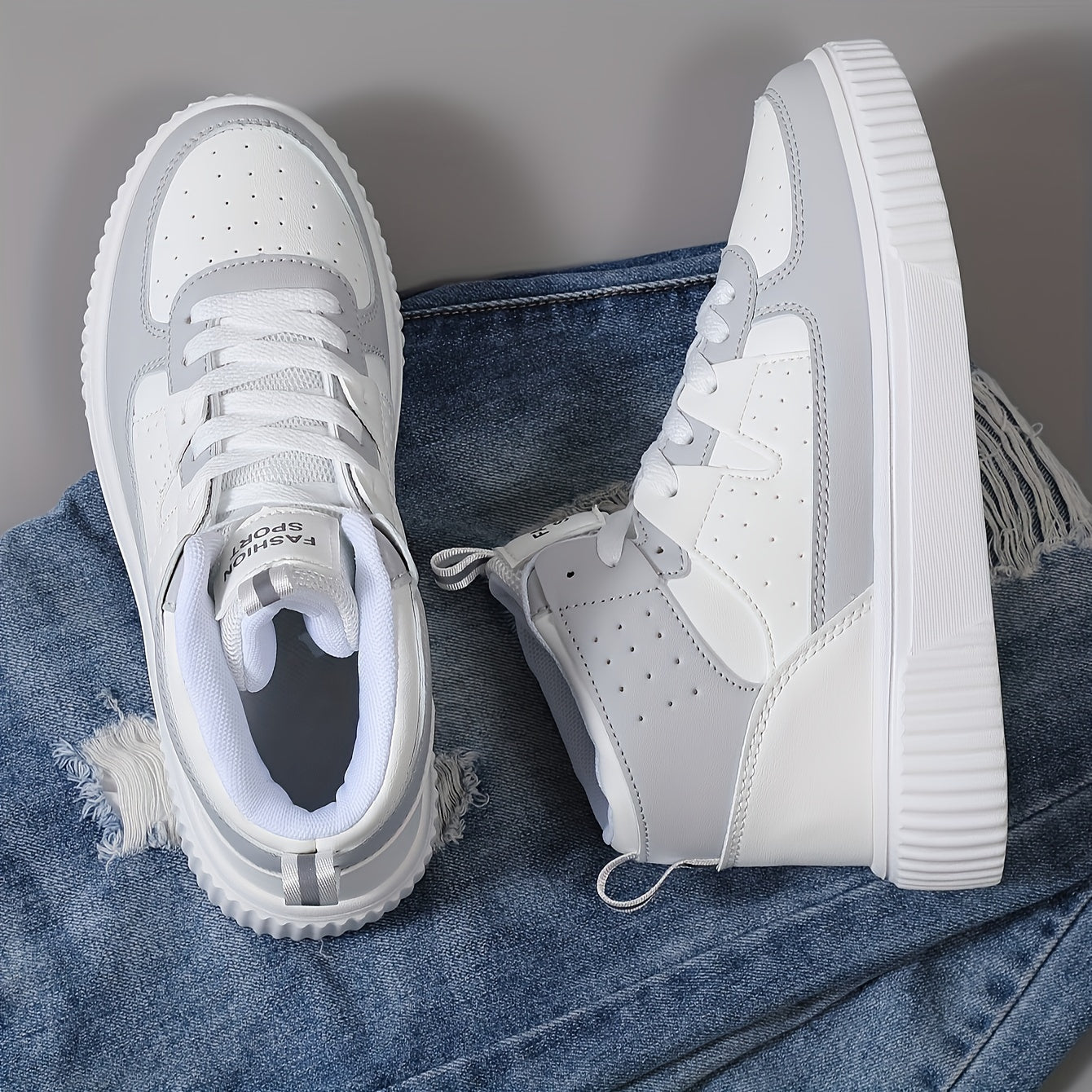 HighTop Sneakers Sara R&B