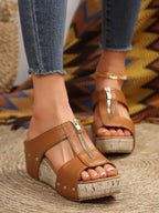 R&B | Damen Fischmaul Plateau Nietensandalen