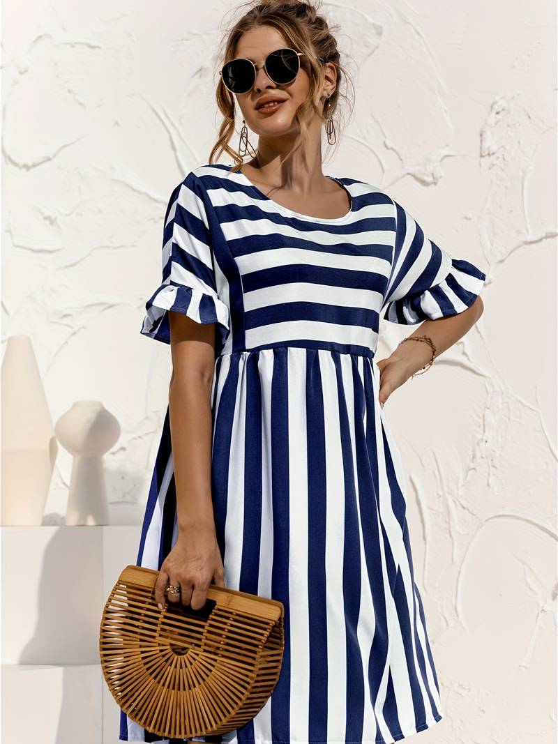 Gestreiftes Kurzes Kleid