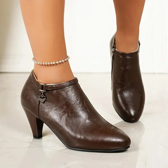 Zeitlose Stiefeletten im femininen Spitzen-Design R&B R&B