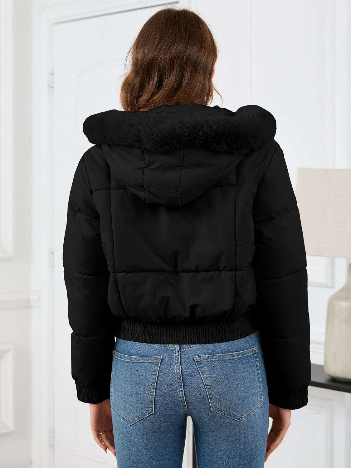R&B | wattierte Winterjacke mit Fellkapuze und Taschen