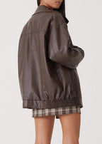 R&B | Lederjacke – Lokomotiv-inspirierter Stil