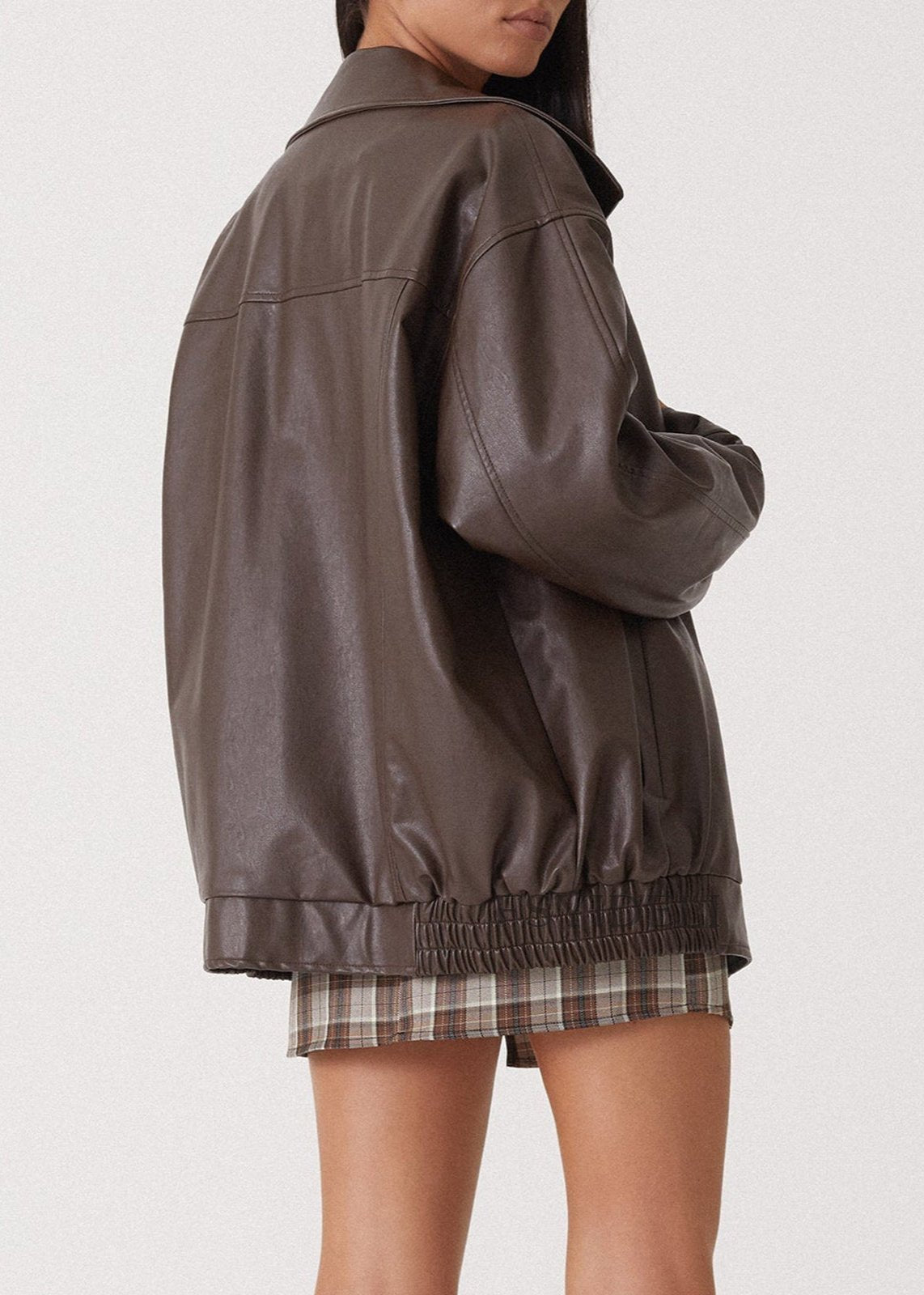 R&B | Lederjacke – Lokomotiv-inspirierter Stil