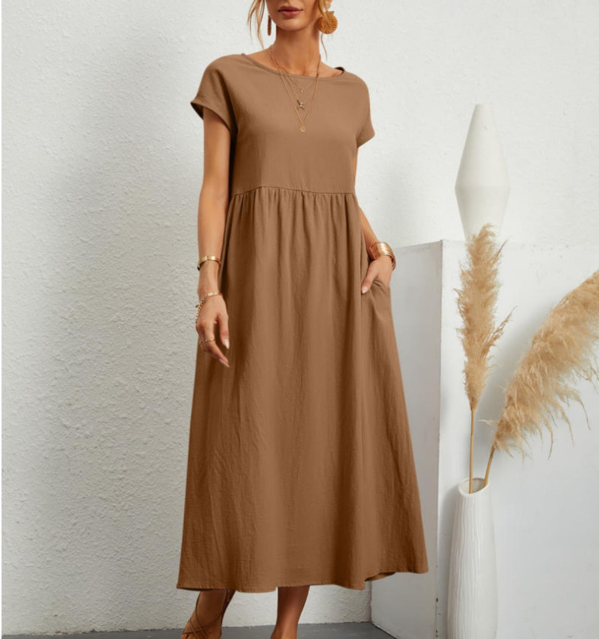 R&B | Einfarbiges ärmelloses lockeres Taschenkleid