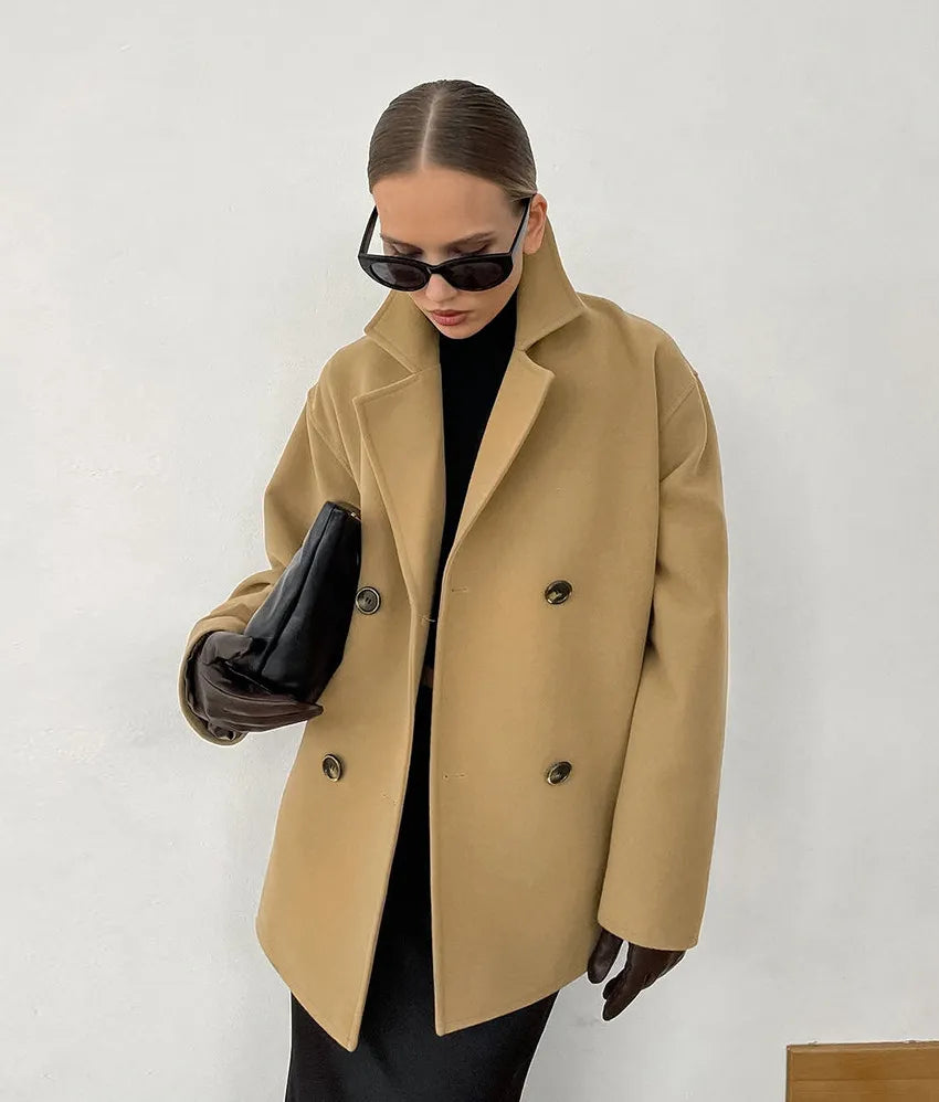 R&B | elegante braune Wolljacke mit doppelter Knopfreihe, halblang
