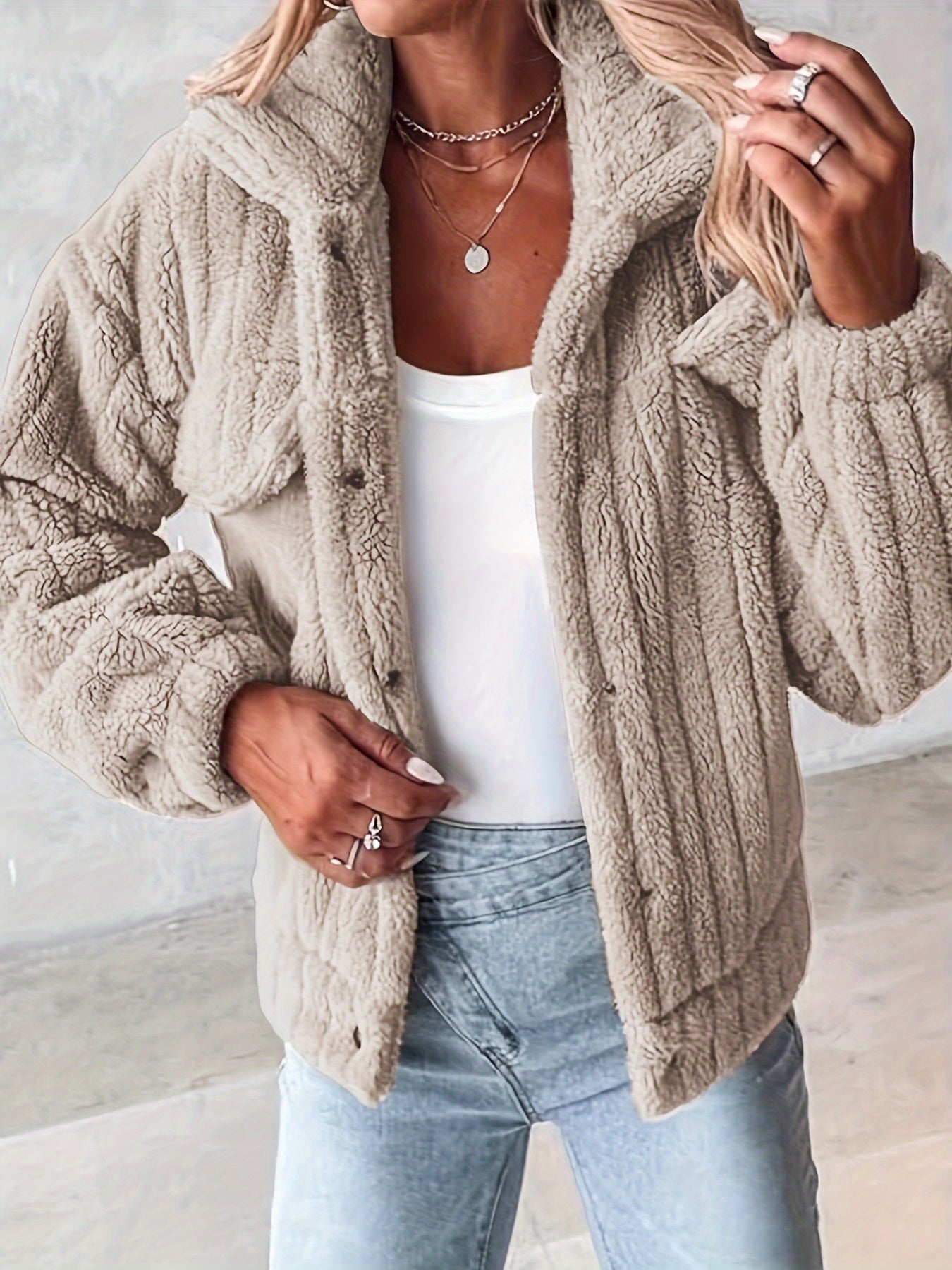 R&B | Teddyjacke mit Taschen Weich und Gemütlich Perfekt für Kalte Tage