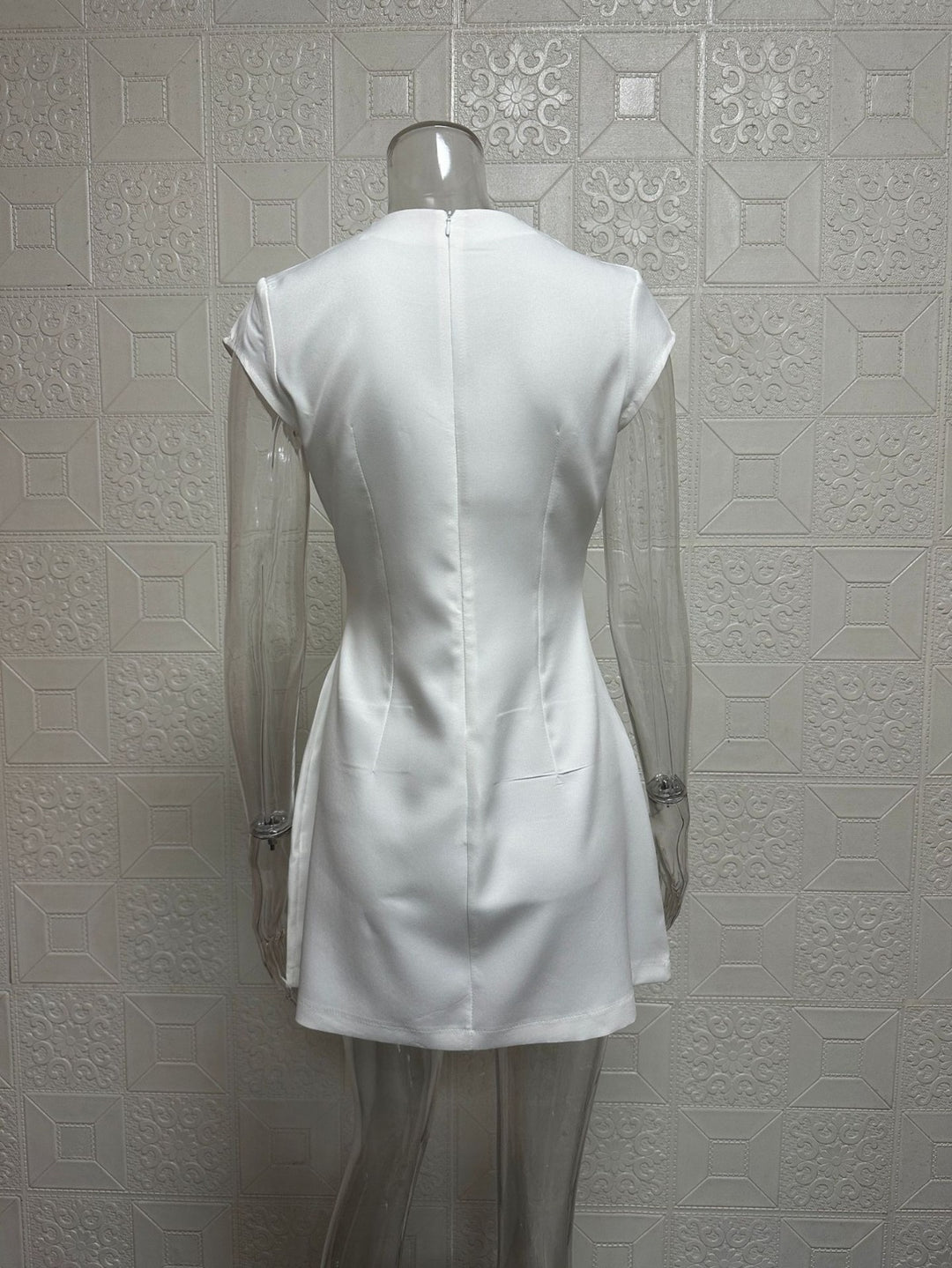 R&B | Taillenkleid im Taschendesign