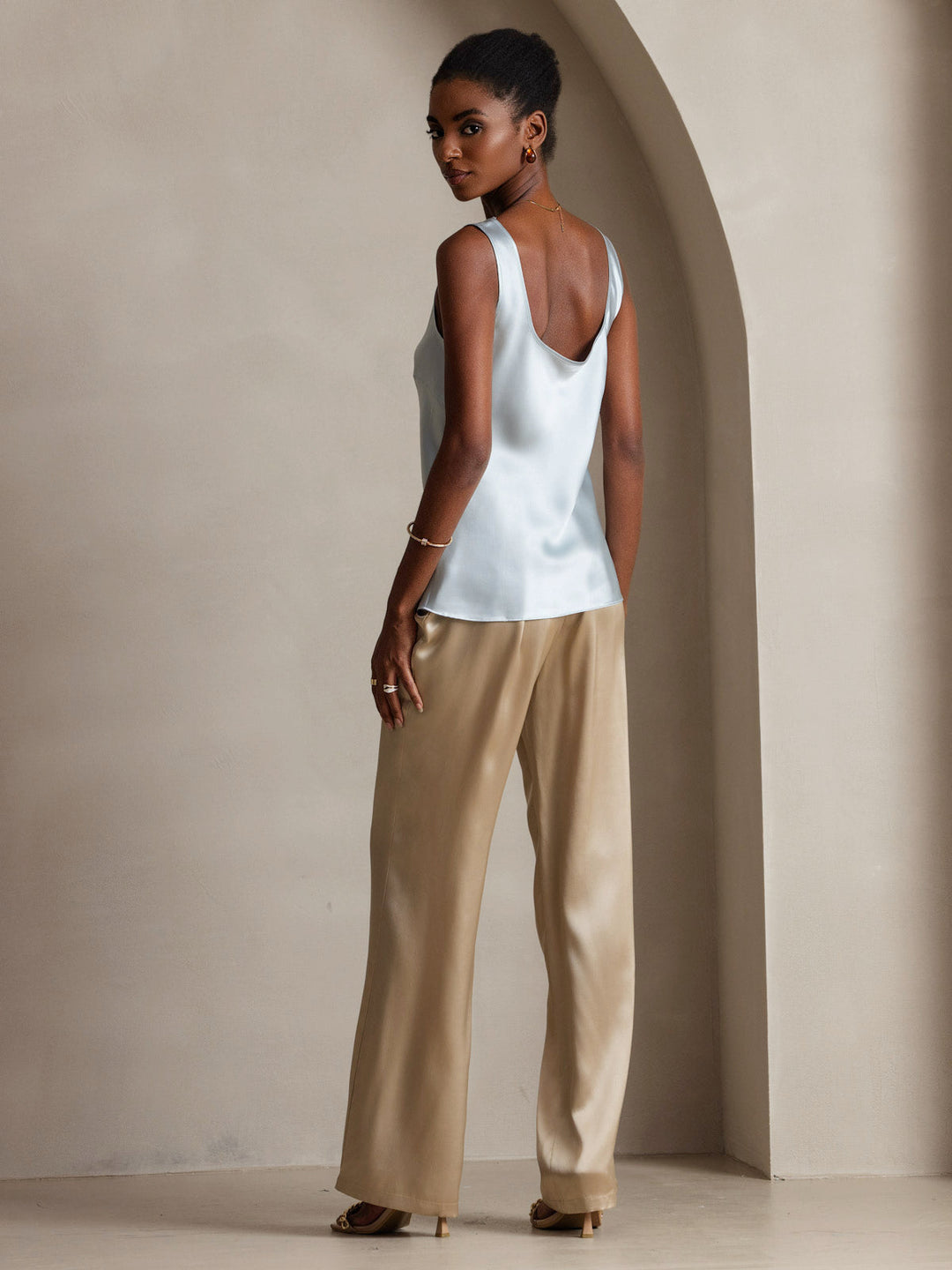 R&B | Seide U-Ausschnitt Trägershirt