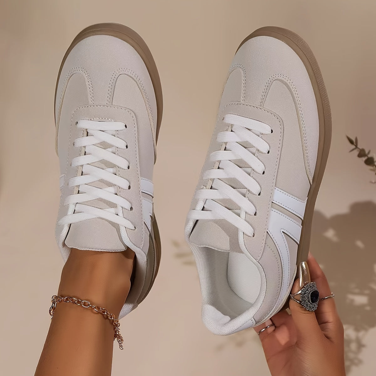 R&B | Bequeme Damensneaker In Einfarbigen Farben