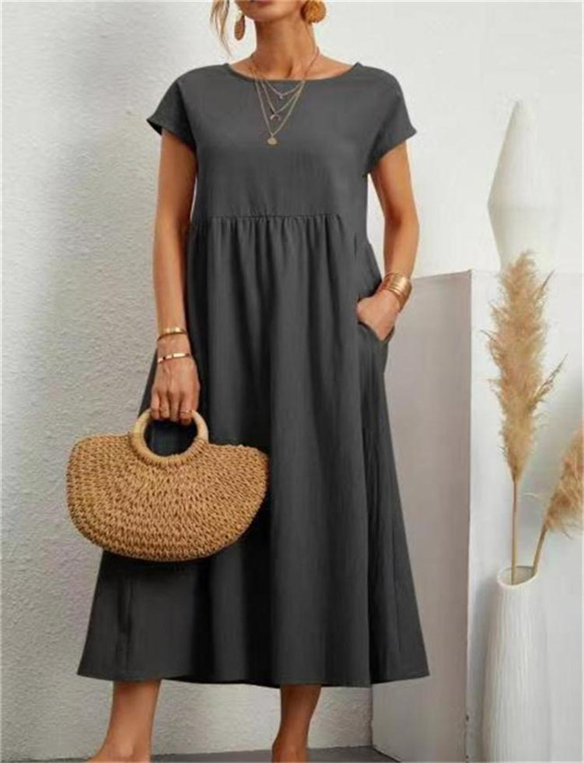 R&B | Einfarbiges ärmelloses lockeres Taschenkleid