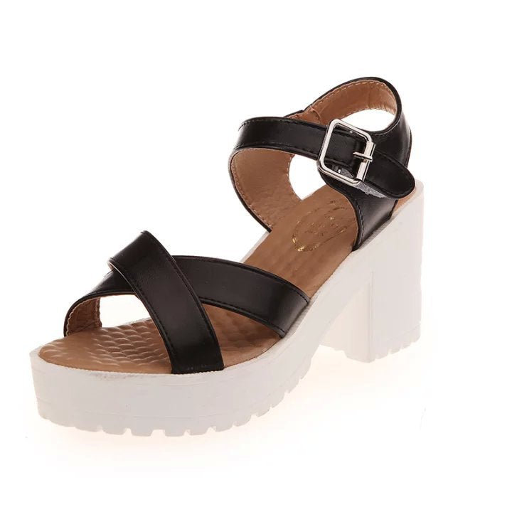 Damen nan Sandalette mit gepolstertem Wabenfußbett, gekreuzten Komfortriemen und robuster Profil-Blocksohle R&B
