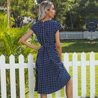 R&B | Kurzärmeliges Polka Dot Plissee-Kleid