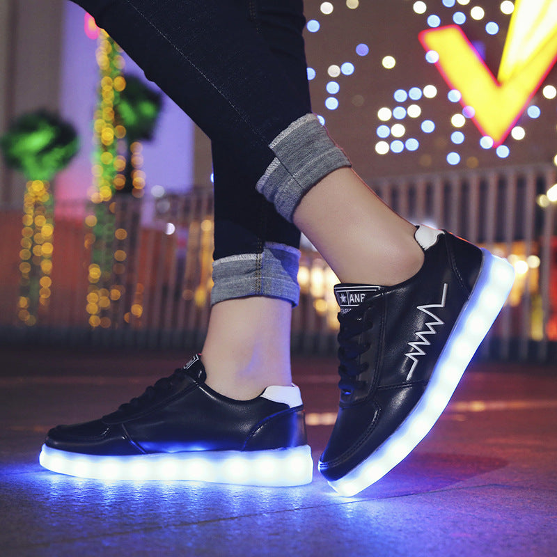 Damen Sport Sneakers mit trendigem Design und gepolsterter Sohle R&B