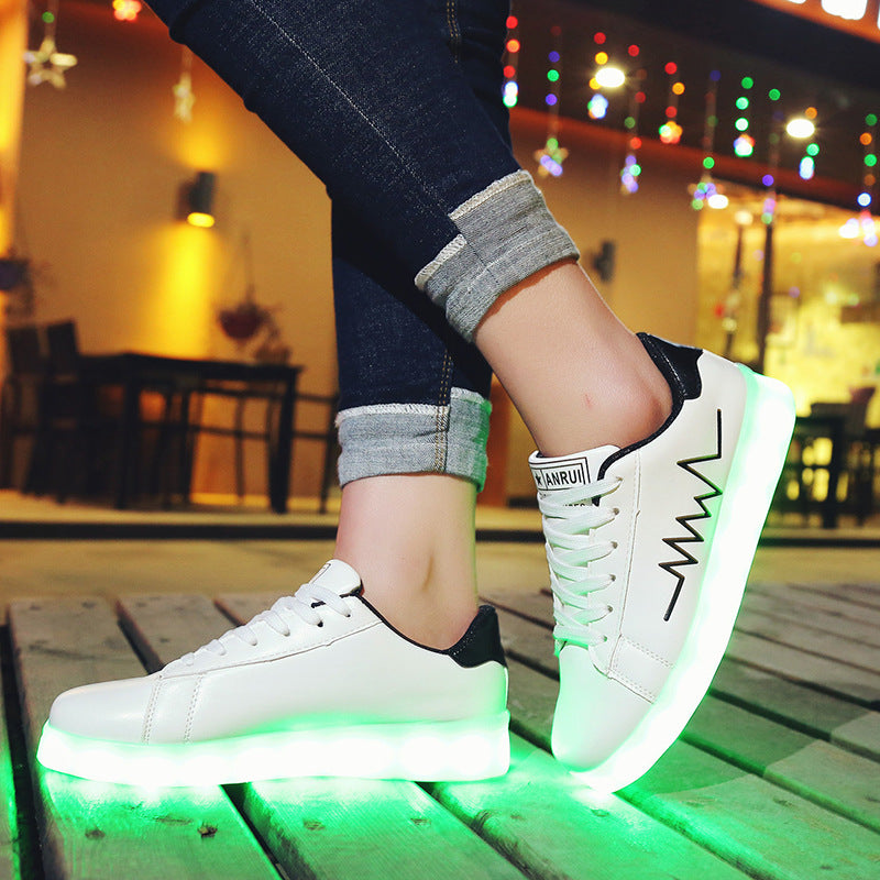 Damen Sport Sneakers mit trendigem Design und gepolsterter Sohle R&B