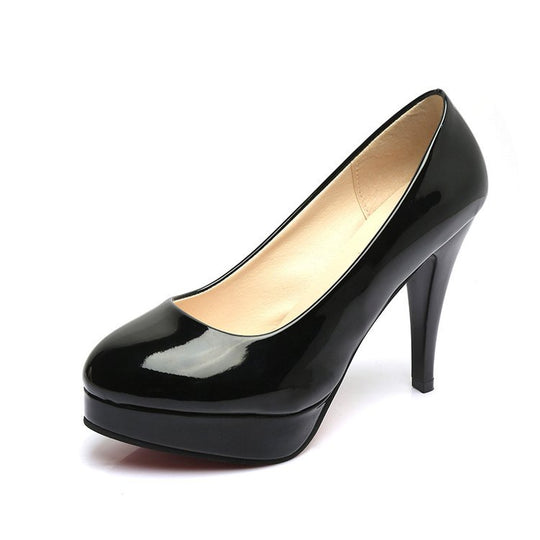 Damen Hochglanz Pumps mit elegantem Plateau und komfortablem Fußbett R&B
