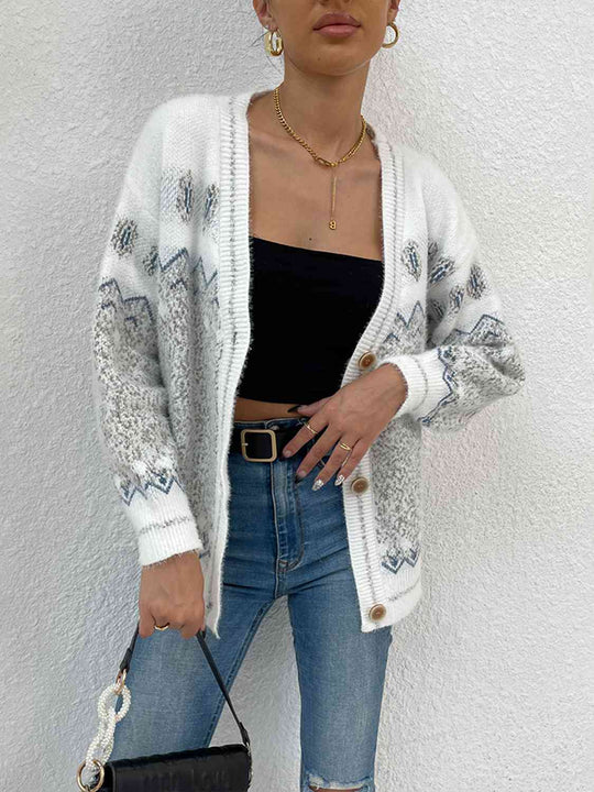 R&B | Klassische und Bequeme Strickjacke