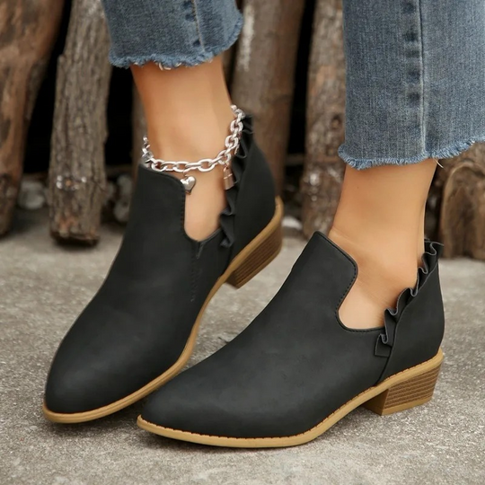 Elina Haltbare und Rutschfeste Stiefelette mit Rüschendetails R&B