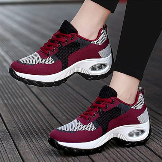 Atmungsaktive Farbblock-Sneaker R&B