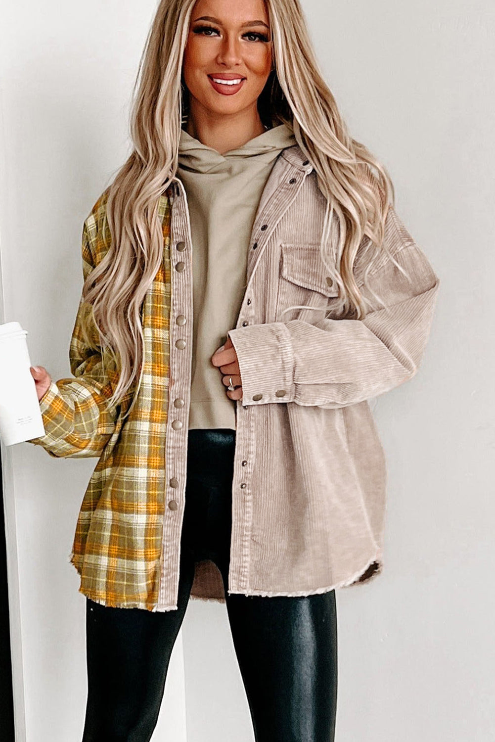 R&B | Zweiseitige Hemdjacke Karomuster und Corddesign Stil und Komfort