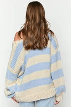 R&B | gestrickter Pullover mit schulterfreiem Streifenmuster